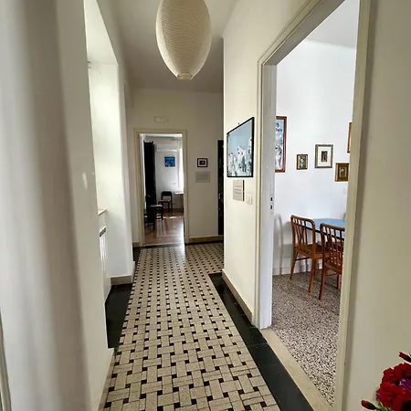Via Trevisani شقة باري