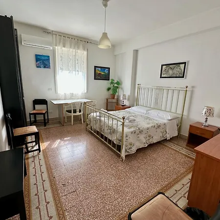 Appartement Via Trevisani Bari